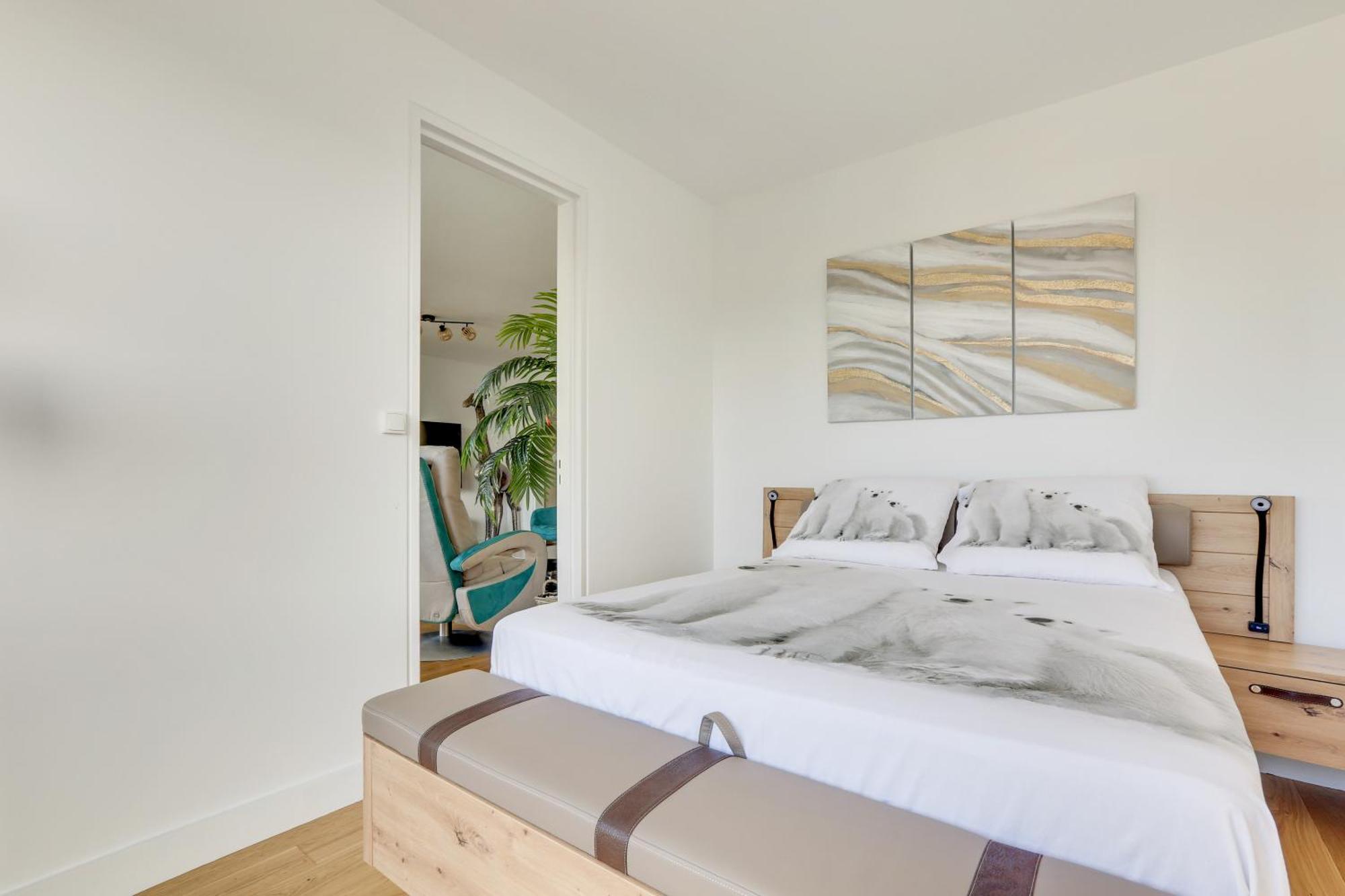 Paris Luxury Apartment 75M2 With Eiffel Tower View, 1 Min Metro, Parking Exteriör bild