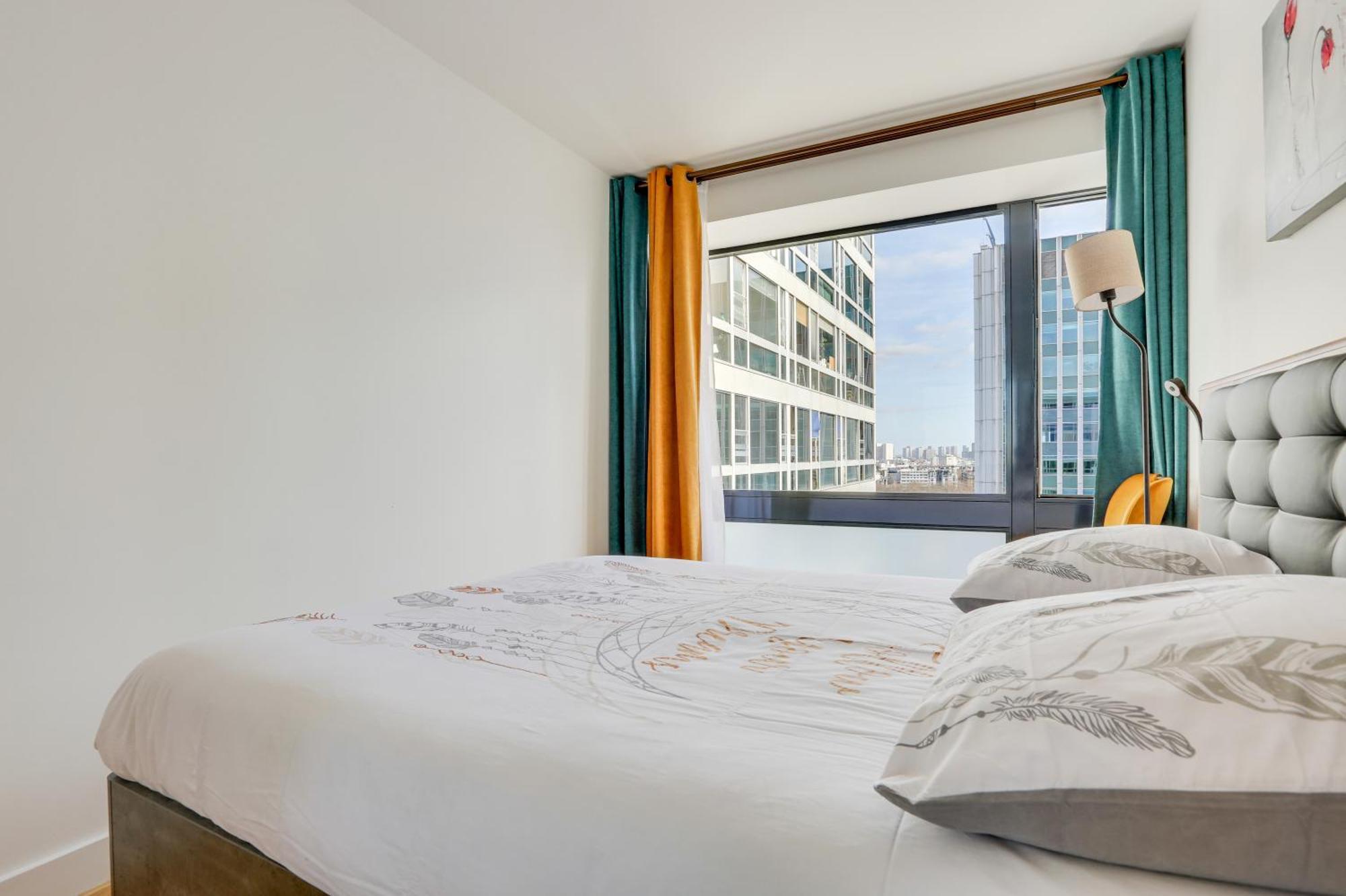 Paris Luxury Apartment 75M2 With Eiffel Tower View, 1 Min Metro, Parking Exteriör bild