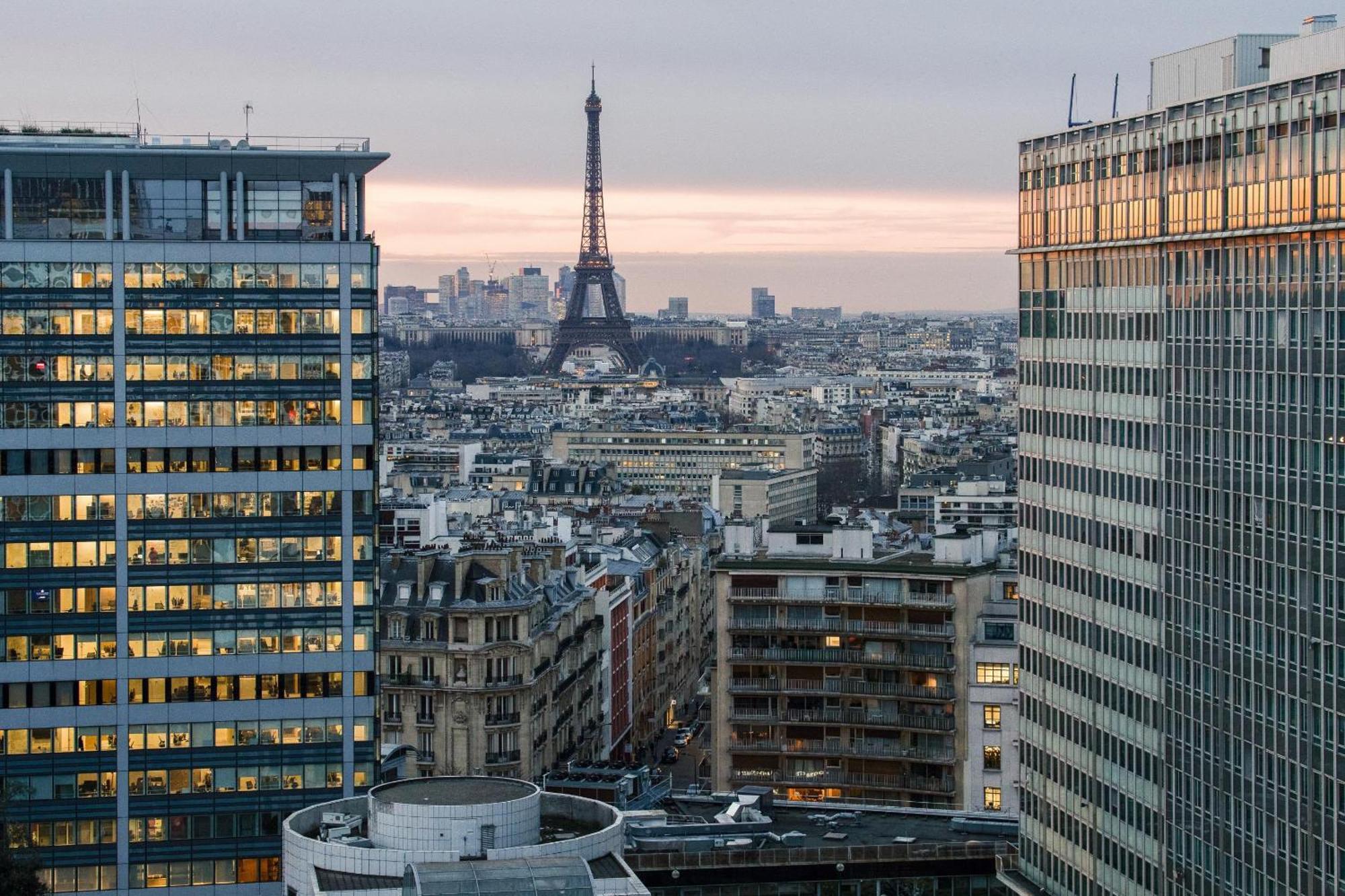 Paris Luxury Apartment 75M2 With Eiffel Tower View, 1 Min Metro, Parking Exteriör bild